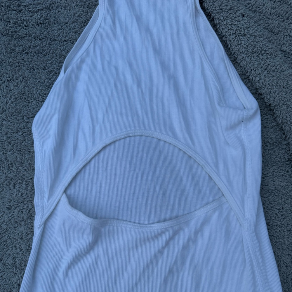Lululemon White Ribbed Tank - Picture 5 of 10